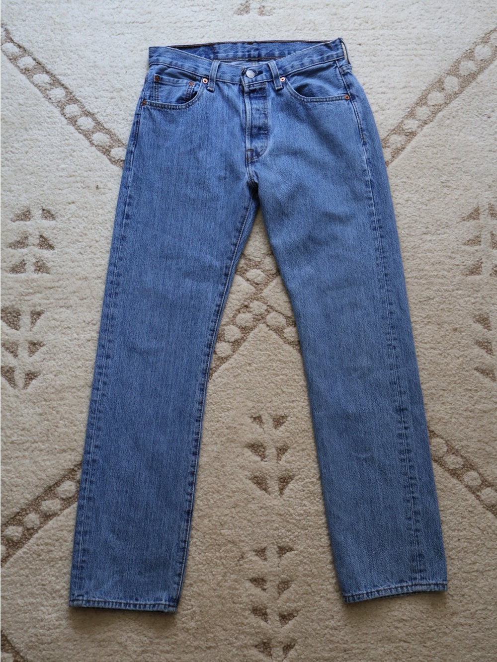 Vintage 501 Levi's Light Blue Straight-Leg Jeans - Picture 2 of 6
